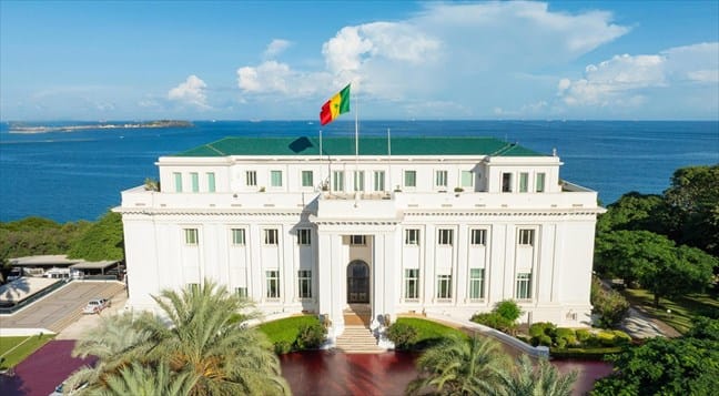 L'État sénégalais finance sa dette extérieure principalement via les institutions multilatérales